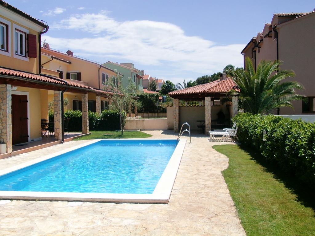 Oliva Holiday Apartment Banjole Esterno foto