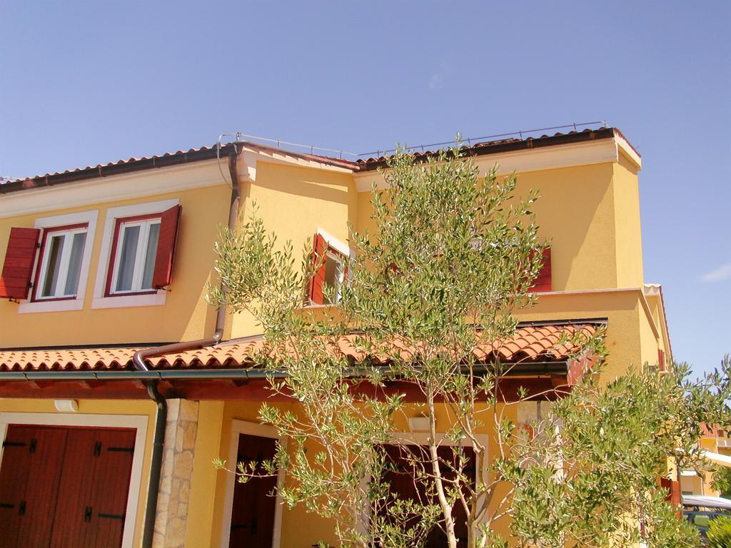 Oliva Holiday Apartment Banjole Esterno foto